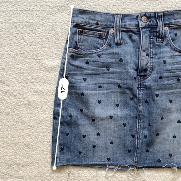 Madewell Stretch Denim Straight Skirt: Heart Print Edition Size 25 - Picture 16 of 17